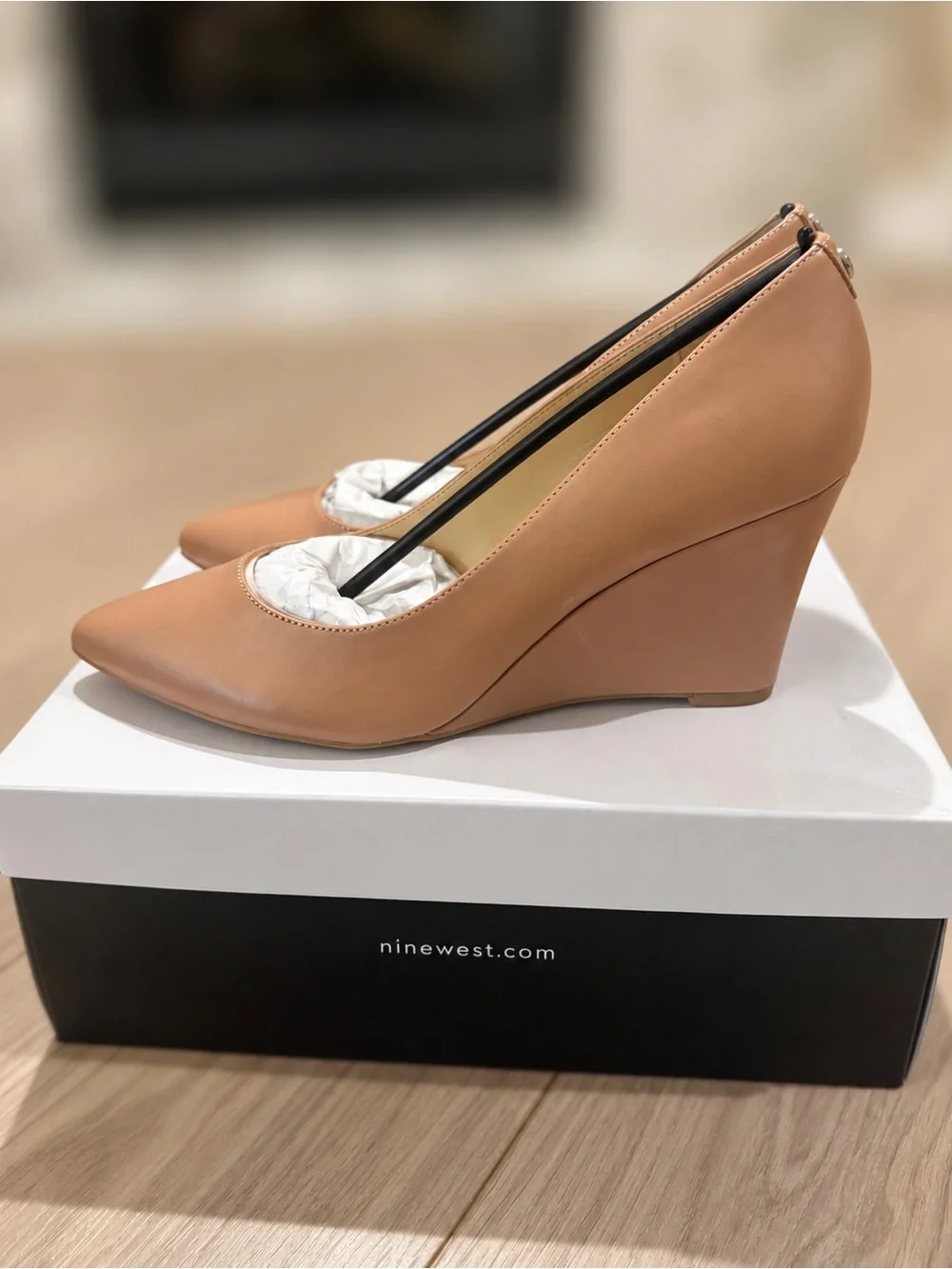 NEW Nine West Cal Tan Leather Wedge Heels, Size 8.5